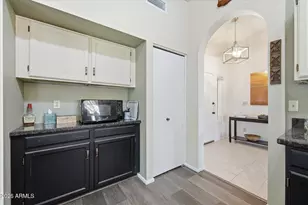 712 W Loughlin Dr, Chandler, AZ 85225 - Photo 17