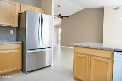 3033 E Hononegh Drive, Phoenix, AZ 85050 - Photo 9