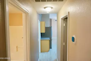 3033 E Hononegh Dr, Phoenix, AZ 85050 - Photo 35