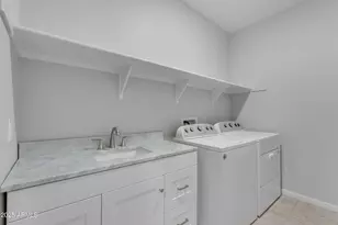 696 W Glen Canyon Dr, San Tan Valley, AZ 85140 - Photo 19