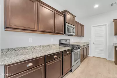 696 W Glen Canyon Drive, San Tan Valley, AZ 85140 - Photo 7