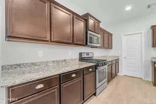 696 W Glen Canyon Dr, San Tan Valley, AZ 85140 - Photo 7