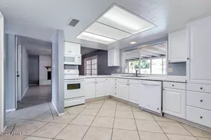 2138 E Fremont Dr, Tempe, AZ 85282 - Photo 7