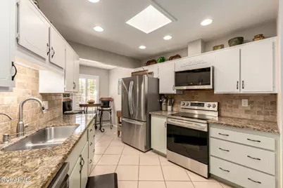 17026 N 107th Avenue, Sun City, AZ 85373 - Photo 17