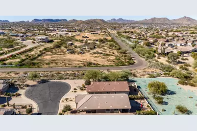 328 W Peak Place, San Tan Valley, AZ 85143 - Photo 49