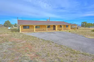 3781 E Astro St, Hereford, AZ 85615 - Photo 3