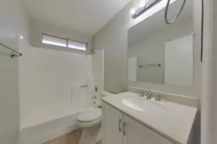 1406 E Kerry Ln, Phoenix, AZ 85024 - Photo 13