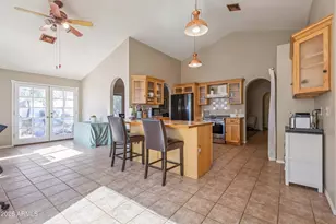 230 S Hazelton Dr, Chandler, AZ 85226 - Photo 11