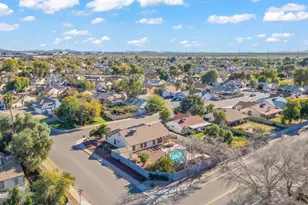 230 S Hazelton Dr, Chandler, AZ 85226 - Photo 37