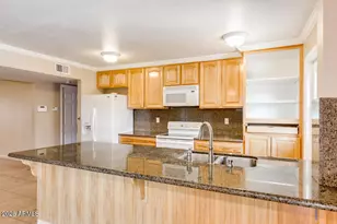 211 E Geneva Dr, Tempe, AZ 85282 - Photo 9