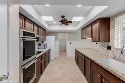 10311 W Kingswood Circle, Sun City, AZ 85351 - Photo 5