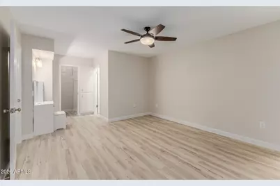 10311 W Kingswood Circle, Sun City, AZ 85351 - Photo 11