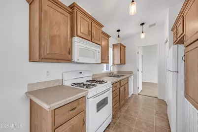 17851 N 16th Place, Phoenix, AZ 85022 - Photo 13