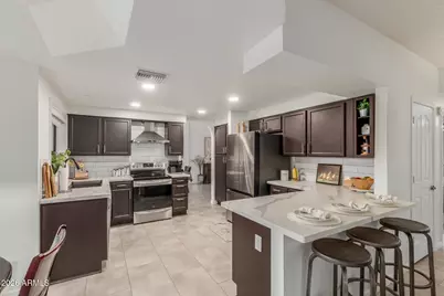 18 S Silverado Street, Gilbert, AZ 85296 - Photo 5
