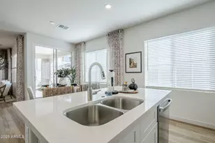 644 N Vine St, Chandler, AZ 85225 - Photo 27