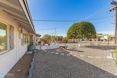 10236 W Sun City Boulevard, Sun City, AZ 85351 - Photo 35