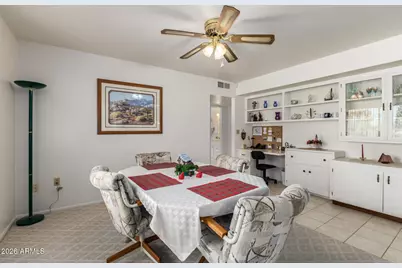 10236 W Sun City Boulevard, Sun City, AZ 85351 - Photo 17