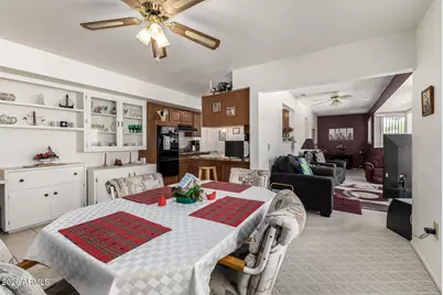 10236 W Sun City Boulevard, Sun City, AZ 85351 - Photo 15