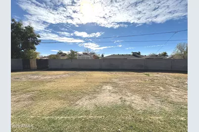 2425 W Shady Glen Avenue, Phoenix, AZ 85023 - Photo 25