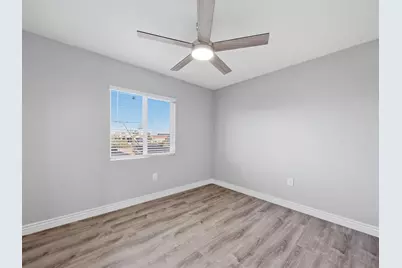 127 S Outpost Road #Apt 4, Apache Junction, AZ 85119 - Photo 11