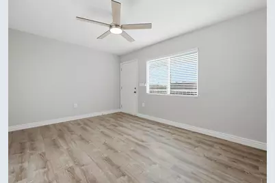 127 S Outpost Road #Apt 4, Apache Junction, AZ 85119 - Photo 5