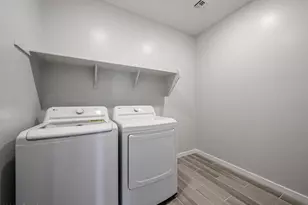 6046 E Crockett Way, San Tan Valley, AZ 85143 - Photo 11