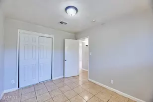 4819 E Willetta St, Phoenix, AZ 85008 - Photo 5