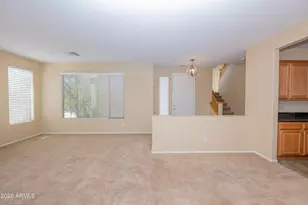 2023 W Shackleton Dr, Phoenix, AZ 85086 - Photo 5