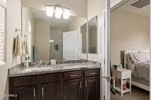 3729 E Robin Ln, Phoenix, AZ 85050 - Photo 35