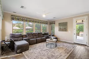 3729 E Robin Ln, Phoenix, AZ 85050 - Photo 15