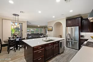 3729 E Robin Ln, Phoenix, AZ 85050 - Photo 13