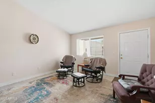 727 S Hartford St, Chandler, AZ 85225 - Photo 9