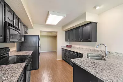 19224 N 93rd Avenue, Peoria, AZ 85382 - Photo 7