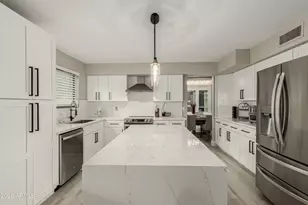 987 E Divot Dr, Tempe, AZ 85283 - Photo 15