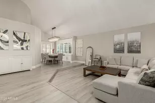 987 E Divot Dr, Tempe, AZ 85283 - Photo 9