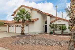 987 E Divot Dr, Tempe, AZ 85283 - Photo 5