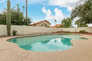 987 E Divot Dr, Tempe, AZ 85283 - Photo 45