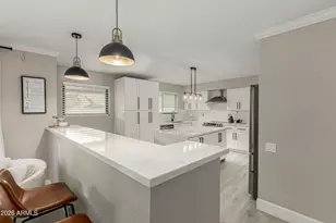 987 E Divot Dr, Tempe, AZ 85283 - Photo 13