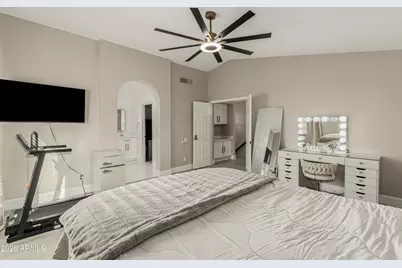 987 E Divot Drive, Tempe, AZ 85283 - Photo 21