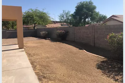 8565 E Lakeview Avenue, Mesa, AZ 85209 - Photo 23