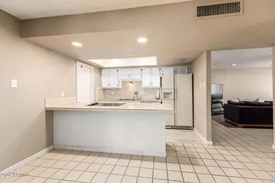 8721 E Amelia Avenue, Scottsdale, AZ 85251 - Photo 13