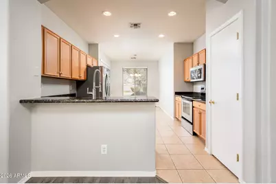 3725 E Woodside Way, Gilbert, AZ 85297 - Photo 9