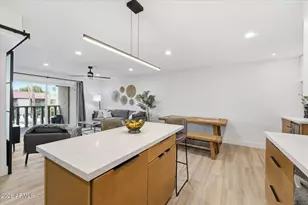 8649 E Royal Palm Rd, Scottsdale, AZ 85258 - Photo 9