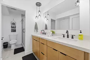 8649 E Royal Palm Rd, Scottsdale, AZ 85258 - Photo 23