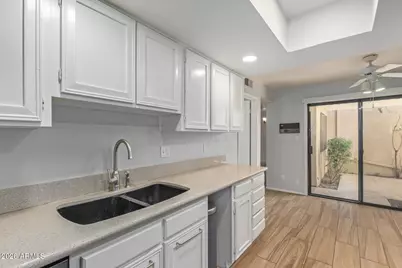 5100 N Miller Road #8, Scottsdale, AZ 85250 - Photo 13