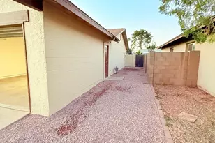 2330 E Alameda Dr, Tempe, AZ 85282 - Photo 19