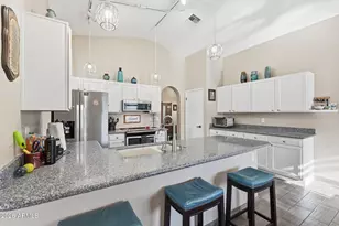 8021 W Denton Ln, Glendale, AZ 85303 - Photo 11