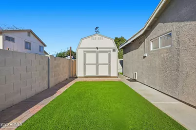 8021 W Denton Lane, Glendale, AZ 85303 - Photo 37