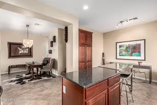 3933 E Cat Balue Dr, Phoenix, AZ 85050 - Photo 11