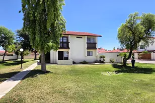 2831 E Waltann Ln, Phoenix, AZ 85032 - Photo 7